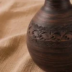 Пляшка глиняна 0,7л різьблена