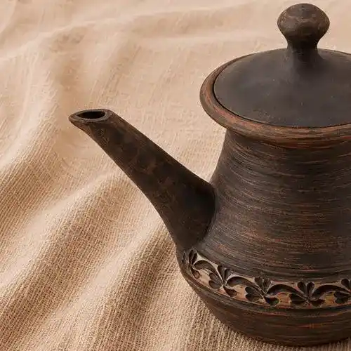 Чайник глиняний 0,7л ангоб