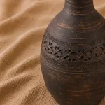 Пляшка глиняна 1,7 л різьблена