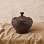 Каструля з глини 1,5л з кришкою різьблений