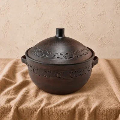 Супник глиняний 4 л з ручками та кришкою різьблений